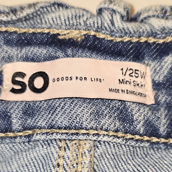 Ruffle Top Distressed Denim Mini Skirt with Front Pockets - Picture 3 of 4